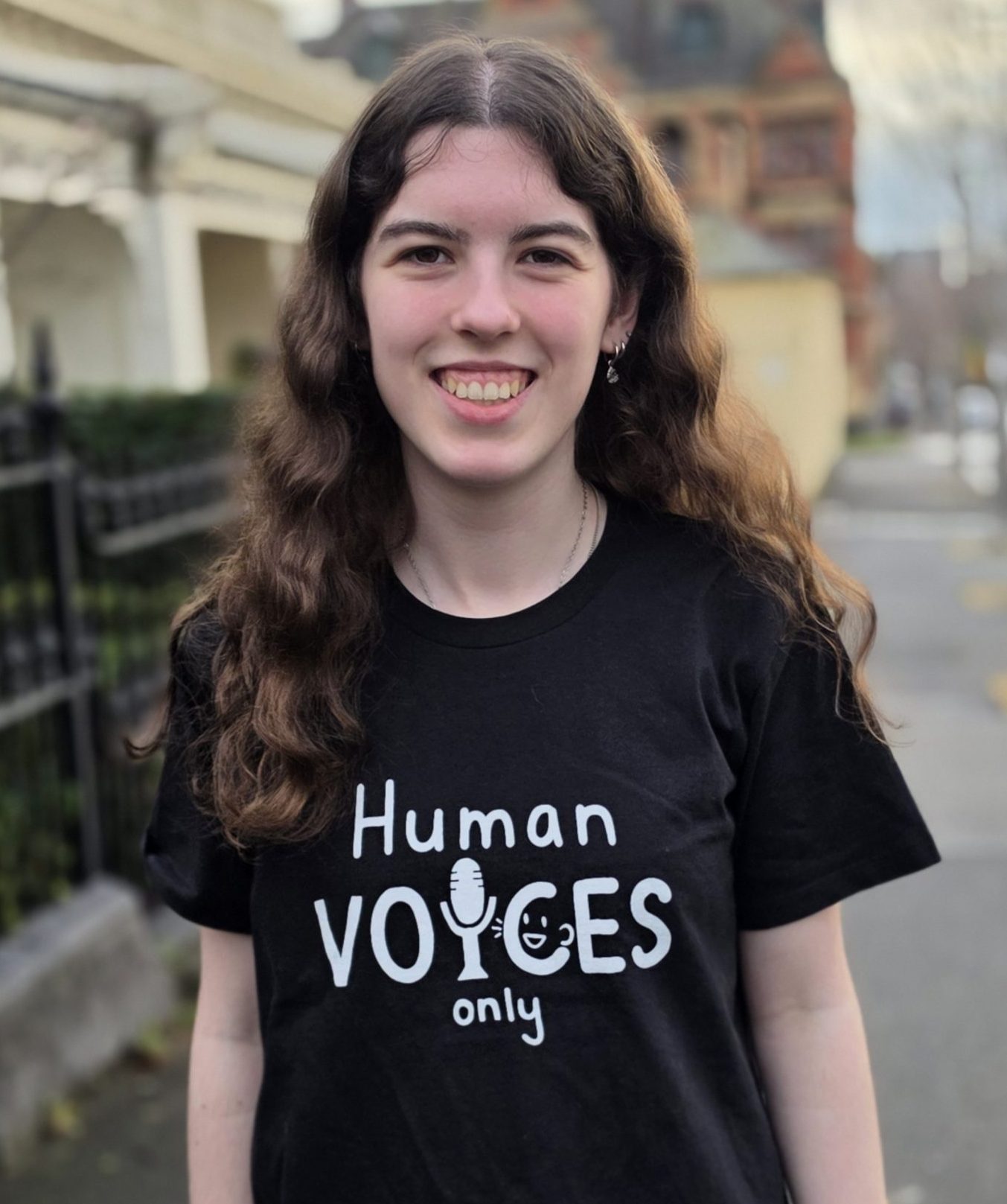 Sarah - Human Voices Only Logo Artist
